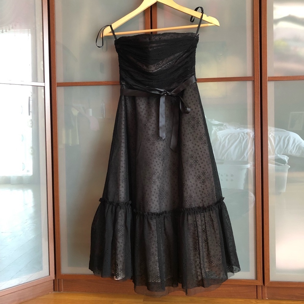 Black Strapless Dress Size: XS